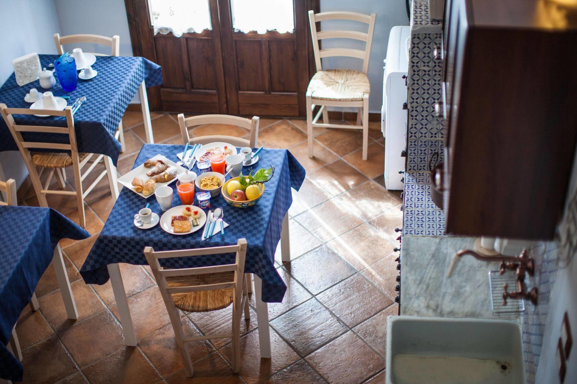 B&B Cinisi Vacanze מראה חיצוני תמונה